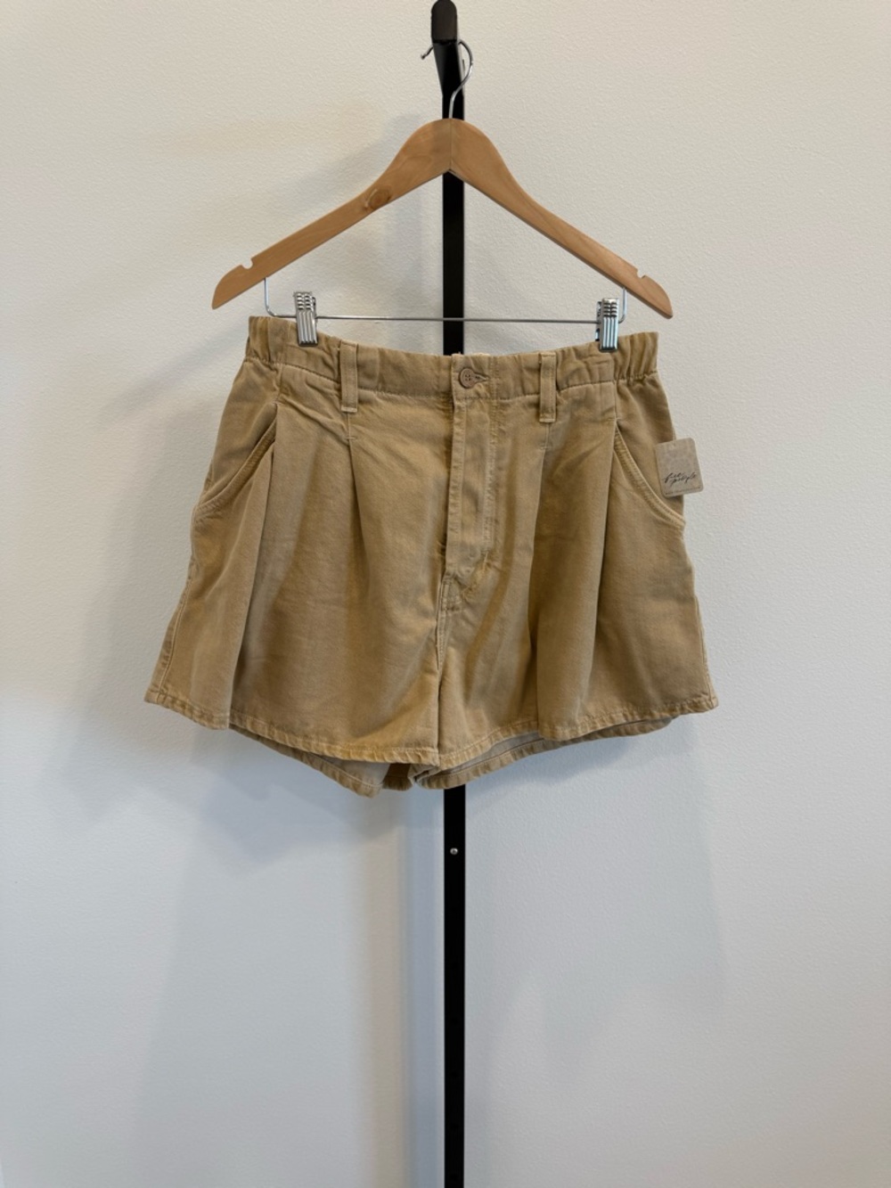 NWT Free People We the Free Pleated Shorts Tan Medium Boho Casual Minimal Summer